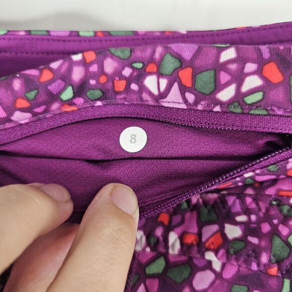Lululemon Real Quick Crop Paradise Camo Multi Regal Plum Womens Size 8 - Picture 9 of 10